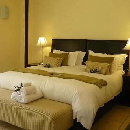 Moon And Sixpence Garden Guest House Muldersdrift Luaran gambar