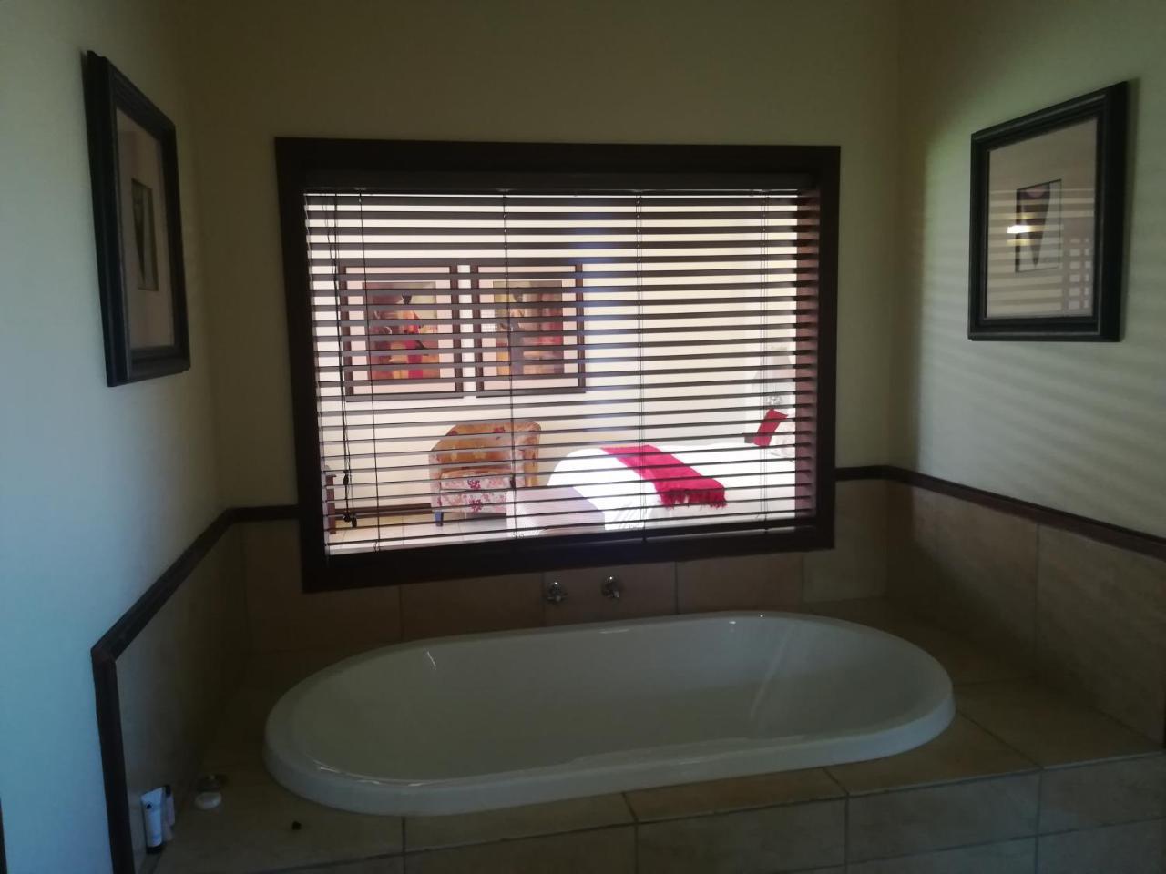 Moon And Sixpence Garden Guest House Muldersdrift Luaran gambar