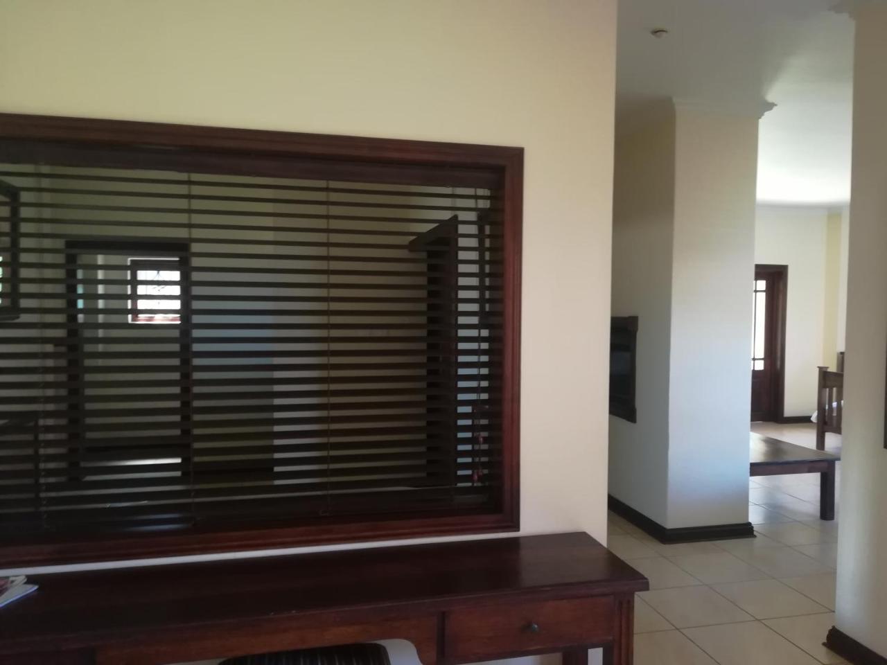 Moon And Sixpence Garden Guest House Muldersdrift Luaran gambar